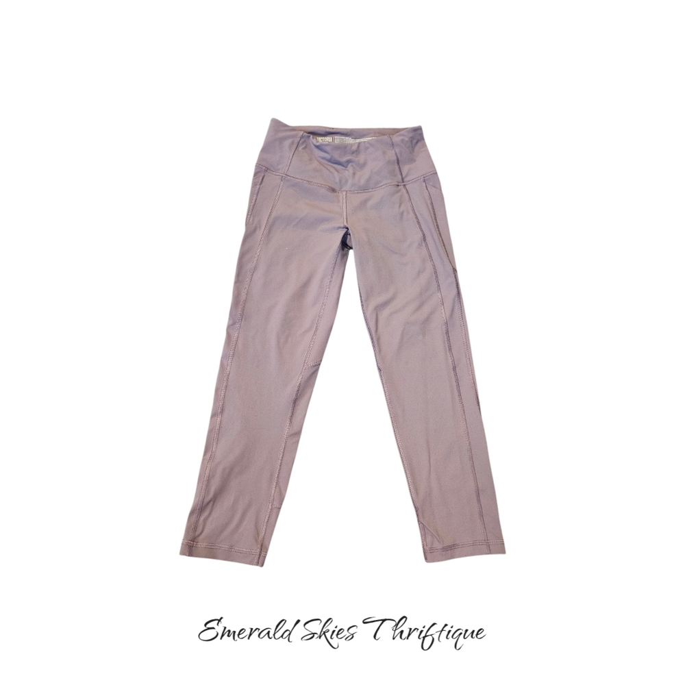Victoria's Secret Knockout Capri Leggins Small